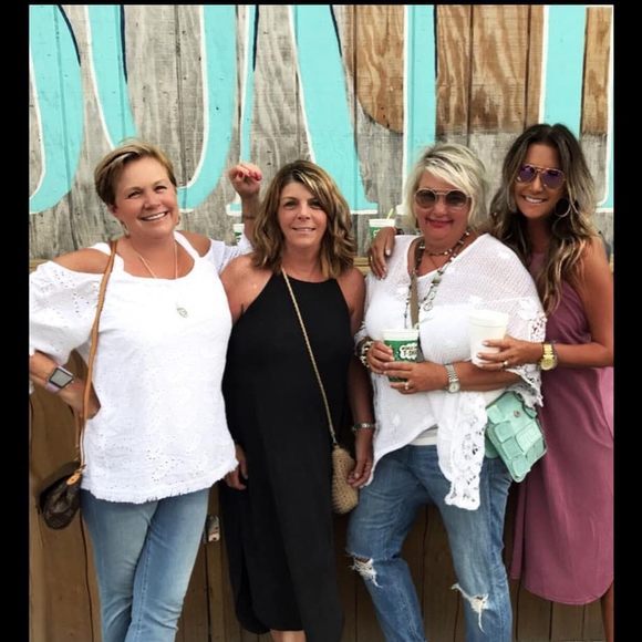 Meet your Posher, Robbie - Picture 1 of 1